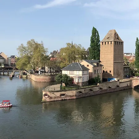 Luminous Apartment In Kehl Near Strasbourg, Conveniently Located Next To A Tram Stop With Direct Access To Strasbourg City Centre Exterior photo