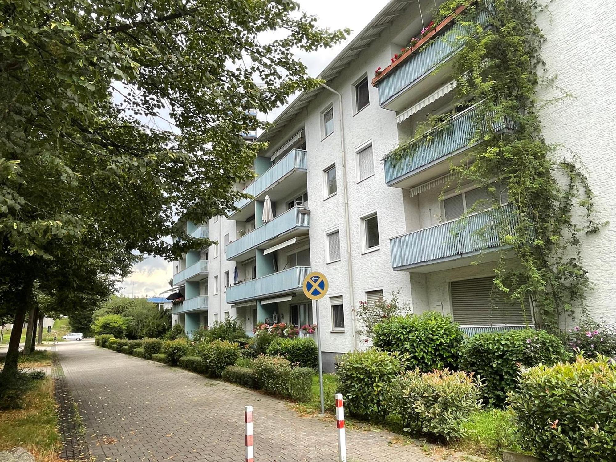 Luminous In Near Strasbourg, Conveniently Located Next To A Tram Stop With Direct Access To Strasbourg Centre Kehl