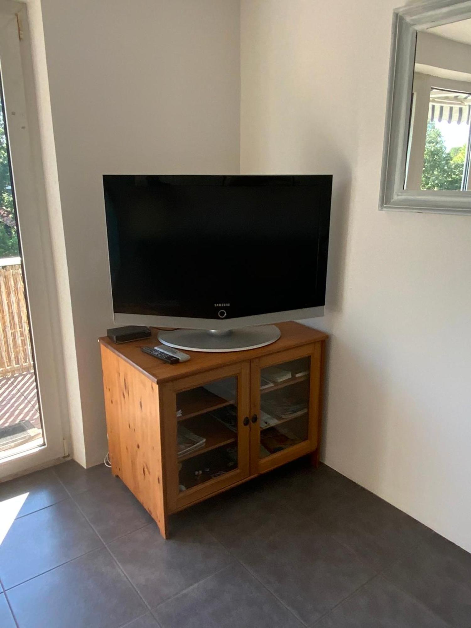 Luminous In Near Strasbourg, Conveniently Located Next To A Tram Stop With Direct Access To Strasbourg Centre * Kehl