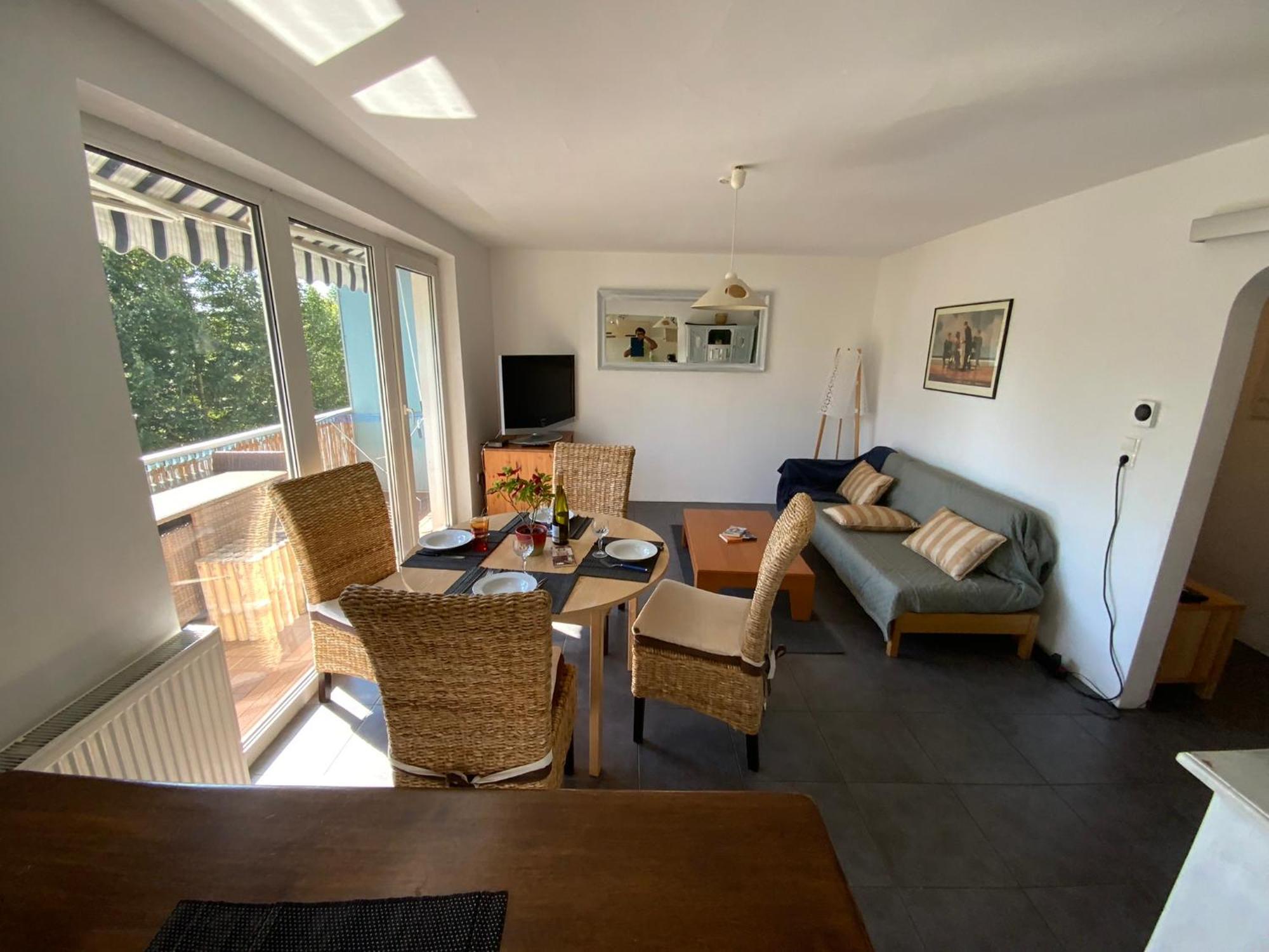 Luminous In Near Strasbourg, Conveniently Located Next To A Tram Stop With Direct Access To Strasbourg Centre * Kehl