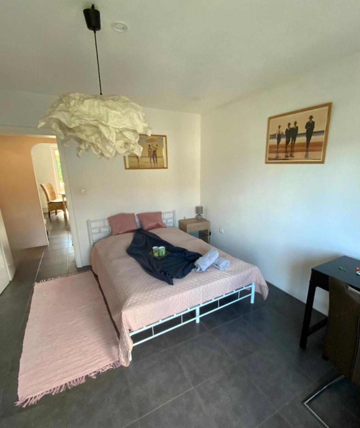 Luminous In Near Strasbourg, Conveniently Located Next To A Tram Stop With Direct Access To Strasbourg Centre *